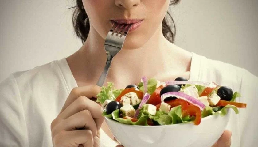 5 советов как отвлечься от мыслей о еде тем, кто хочет питаться правильно