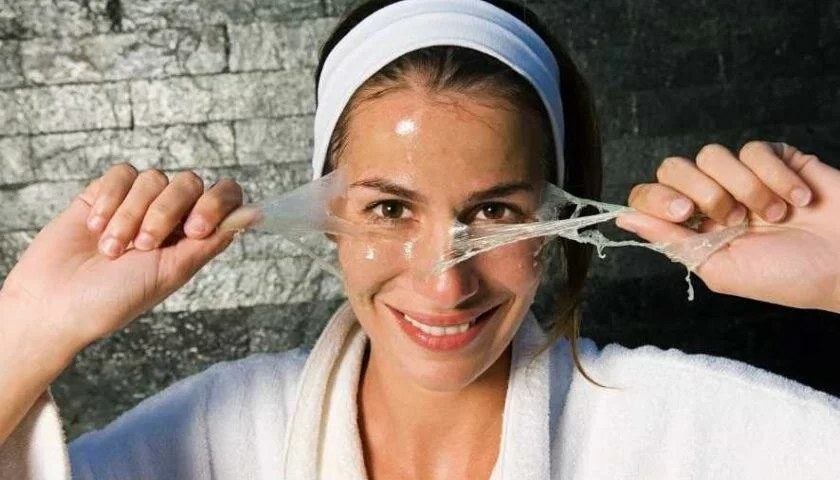 Как освежить кожу желатиновой маской за 5 минут