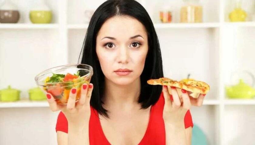 Почему женщины после 40 лет чаще нарушают диеты для похудения