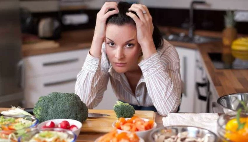 Почему диета — это сильный стресс для организма и как его облегчить